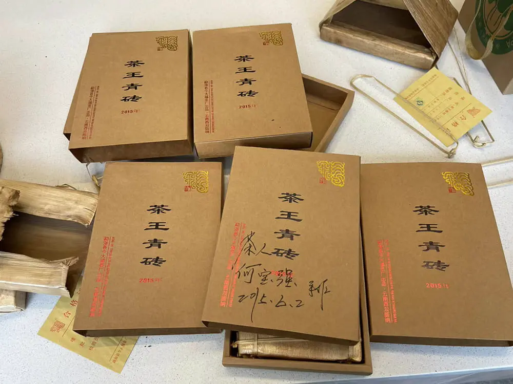聊城回收今大福普洱茶2015年生茶熟茶